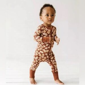 🍂Little Sleepies Mocha Blossom Zippy